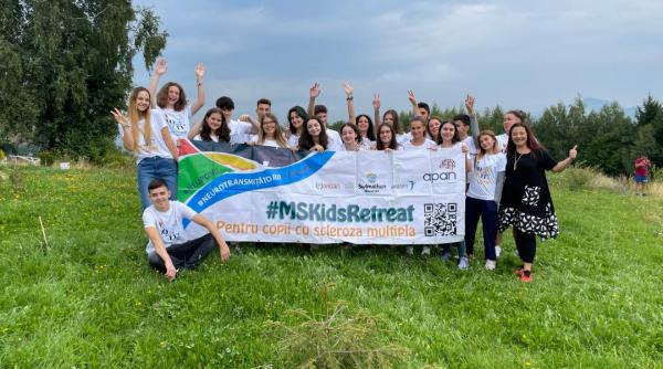 copii cu scleroza multipla si parintii lor in tabara la poiana marului in fiecare an incercam sa le aratam si alta fata a diagnosticului