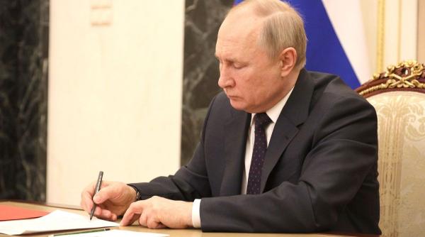 Vladimir Putin a înființat Consiliul de coordonare a armatei ruse. Acces în timp real la probleme legate de echiparea și aprovizionarea trupelor din Ucraina