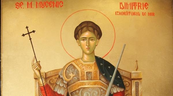 peste 300 000 de romani isi sarbatoresc onomastica de sf dumitru traditii si obiceiuri