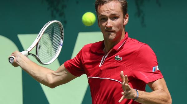 primul titlu in calitate de tata medvedev a dedicat sotiei si fetitei sale trofeul castigat la viena