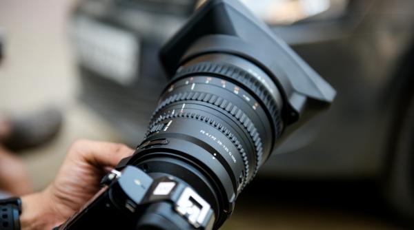 un fotograf a sters toate pozele facute la o nunta pentru ca i s a interzis pauza de masa