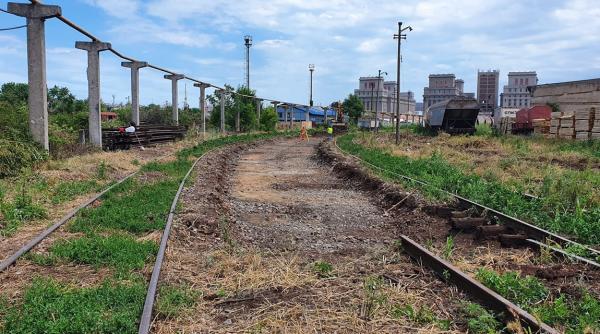 atacuri asupra infrastructurii din ucraina compania feroviara foloseste locomotive diesel