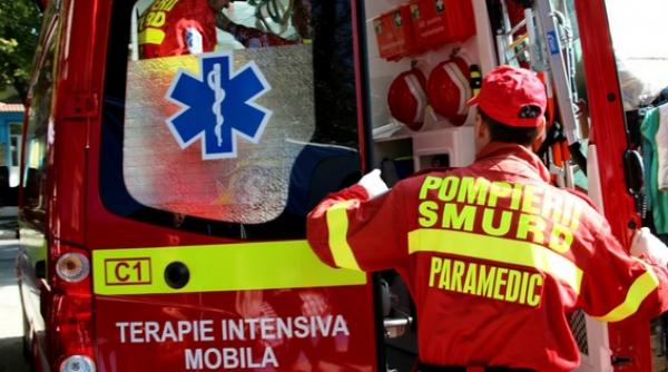 Sibiu: Un microbuz cu pasageri s-a răsturnat pe un drum județean. Șoferul era băut