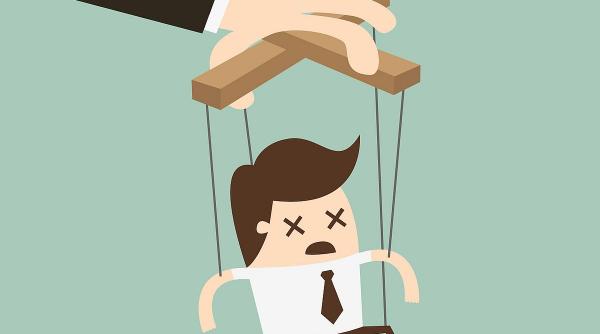 de ce ne lasam atat de usor influentati