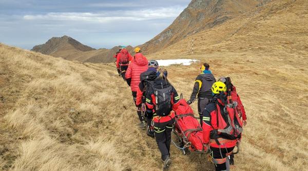 interventie dificila a salvamontistilor din maramures intr o arie protejata un barbat are nevoie de ajutor