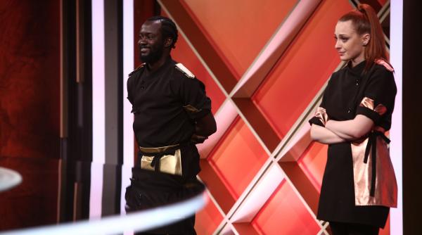 chefi la cutite lider de audienta cu editia de luni urmeaza spectacol in bucatarie un battle greu in ritm muzical