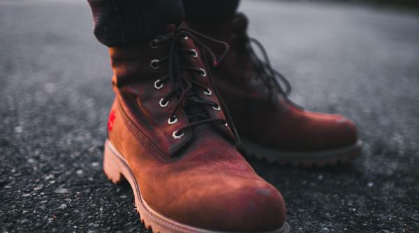 aspecte de care ar trebui tinut cont cand cumperi cizme si ghete pentru barbati