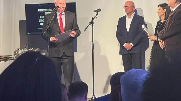 dan constantin senior editor jurnalul premiat de uniunea ziaristilor din romania