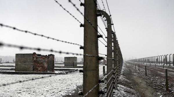 fiul lui witold pilecki supravietuitor de la auschwitz da in judecata guvernul polonez