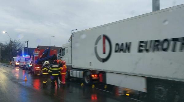 tragedie in hunedoara o femeie a fost lovita mortal de un tir care a dat cu spatele