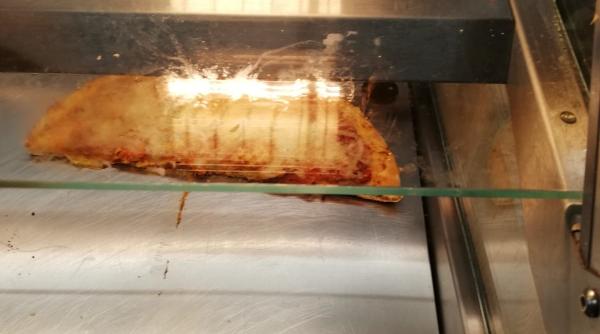 imagini socante supermarket insecte moarte rugina mancare expirata