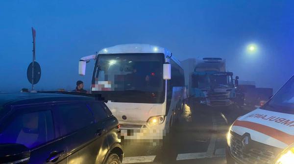 accident bacau microbuz pasageri tir autoturism 11 decembrie 2022