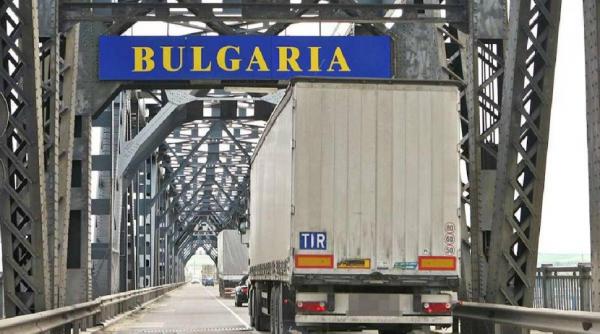doi romani retinuti bulgaria 70 migranti autocar