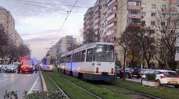 accident fetita 12 ani tramvai 32