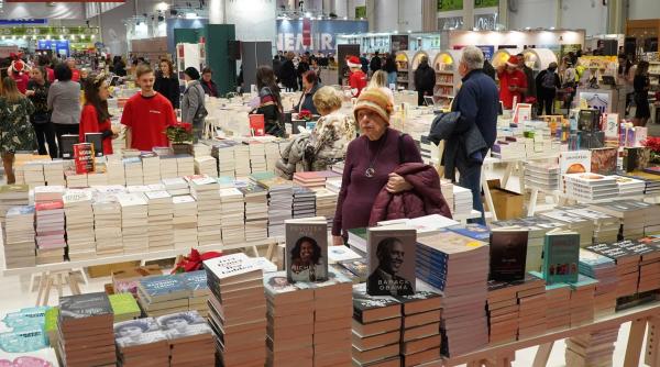cele mai grele carti de la gaudeamus si la propriu si la figurat puneti mana pe 7 minti sclipitoare