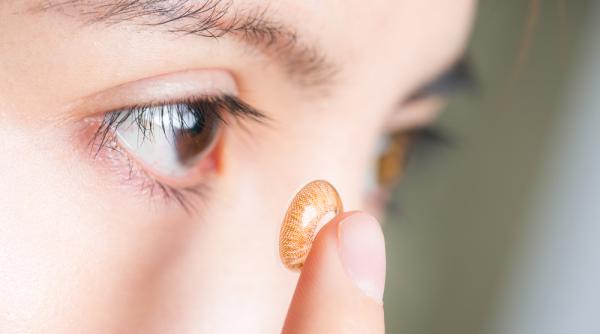 5 cele mai populare culori pentru lentilele de contact