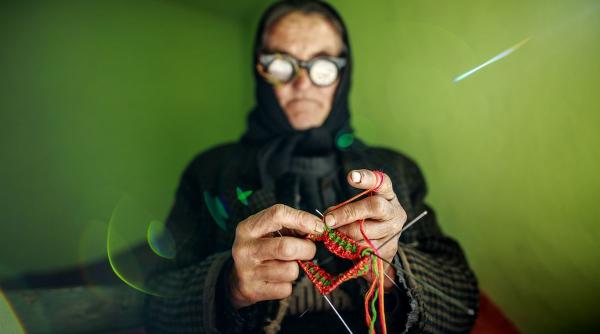 fotograful sorin onisor evoca la new york magia iernilor din maramures