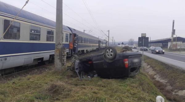 accident judet cluj tren masina spital livada iclod