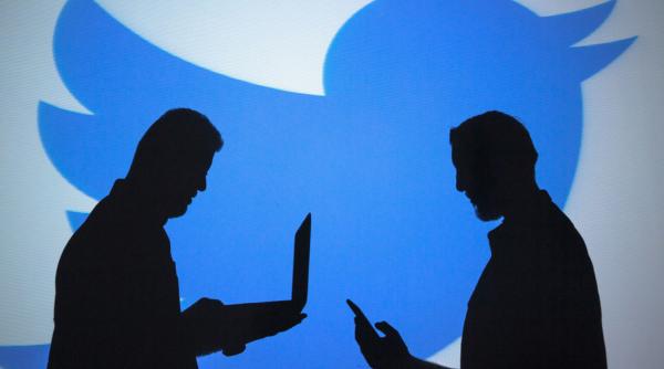 hackeri twitter atacuri furat adrese email phishing doxxing