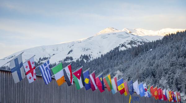 davos economisti recesiune economica mondiala 2023
