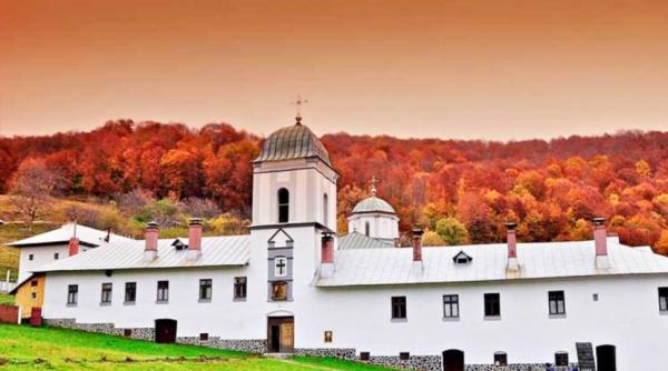 scandal manastire frasinei continua preoti nu semneaza blestem