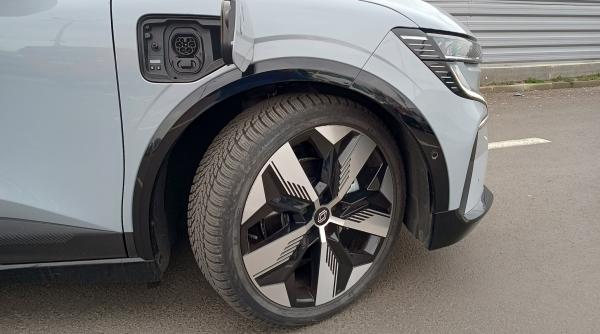 tesla pret masini electrice