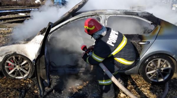 incendiu la constanta un autoturism a fost cuprins de flacari