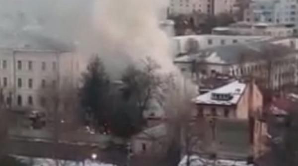 incendiu muzeul militar central degajare mare fum