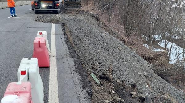 alunecari teren dn1 breaza restrictii circulatie lucrari drum