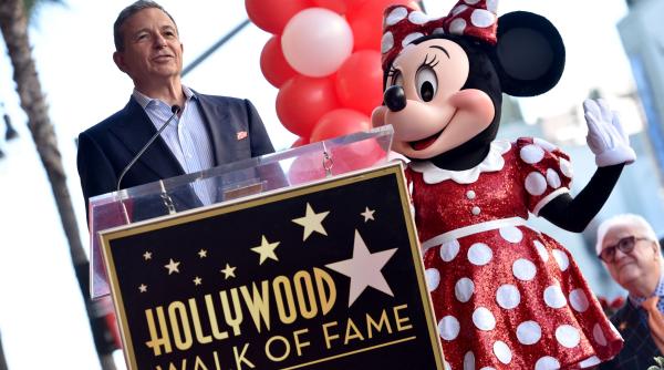 disney concediaza 7000 angajati