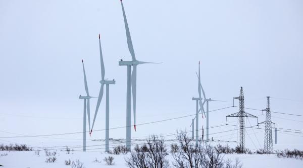 premiera istorica cheltuieli energie verde egale combustibili fosili