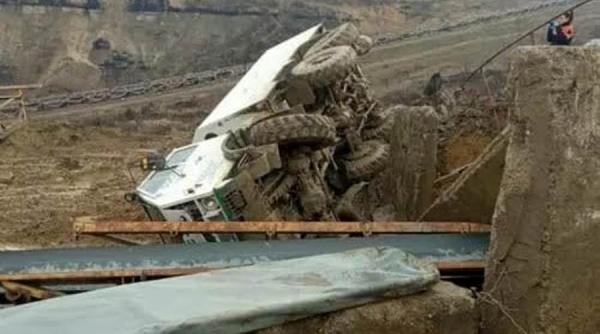 recompense tragedia cariera jilt sud