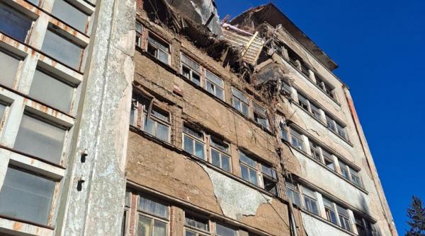 acoperis prabusit sanatoriu marila oravita 150 pacienti evacuati