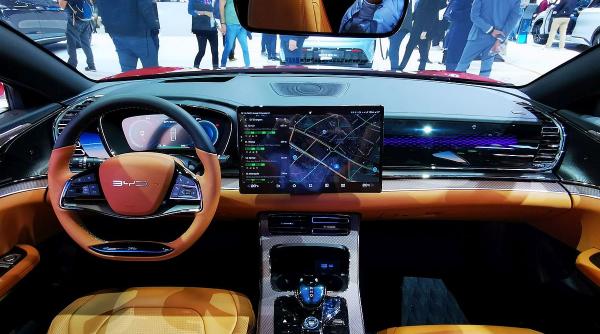 mercedes benz parteneriat google