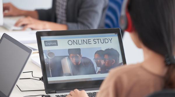 scoala online elevi corp cladire risc sesmic 1 liceu timisoara