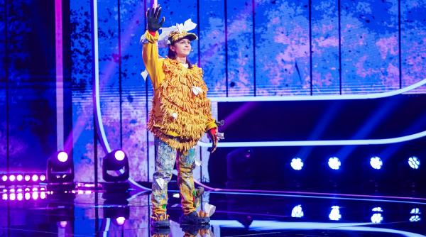 iumor 2023 femeie de serviciu cheloo