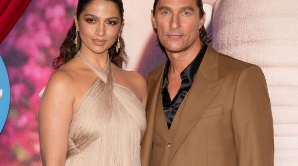 matthew mcconaughey camila alves turbulente cursa aeriana