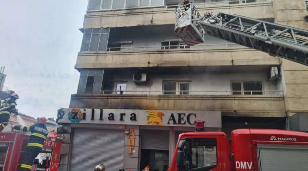 incendiu bloc bucuresti persoane evacuate