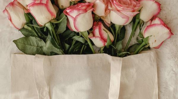 moduri inedite in care poti oferi trandafiri in dar