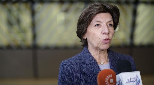 ministrul francez de externe importanta mandatului arestare pe numele lui putin