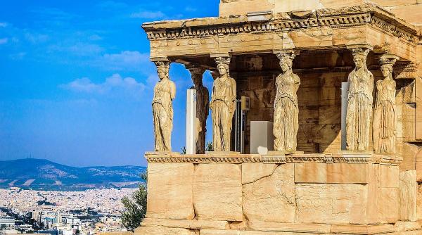 Hello Holidays: De 16 ani spunem „Hello” vacanțelor tale în Grecia, de 16 ani iubim Grecia!