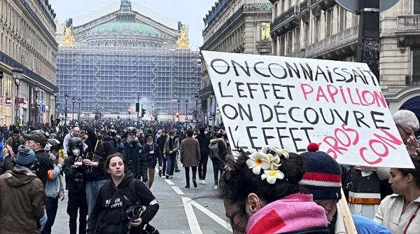 franta paralizata proteste manifestanti blocat transporturi