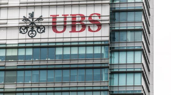 schimbari credit suisse circa 30 locuri munca desfiintate