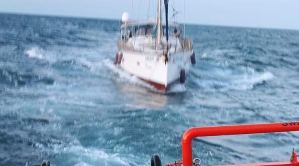 200 persoane salvate politisti frontiera romani marea mediterana