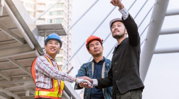 de ce companiile din romania aleg sa angajeze tot mai des muncitori asiatici