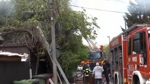 incendiu vila bucuresti pompieri