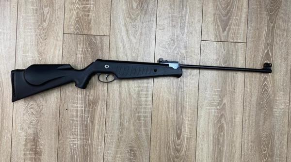 dosar arme pistol pusca strainatate colet