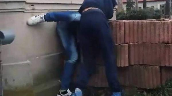 bataie adolescente tecuci dosar penal