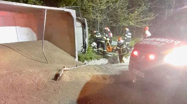 sofer camion mort accident grav harsova