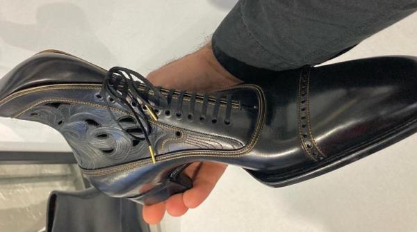 premiera istorica roman cel mai frumos pantof lume victor vulpe